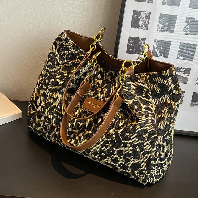 Lunera™ Canvas Tote – Tijdloze stijl en praktisch design