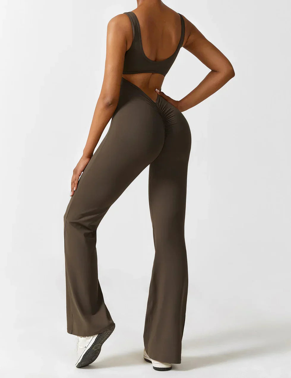 VedaFit™ – Jumpsuit met uitlopende pasvorm &amp; modellerend effect!