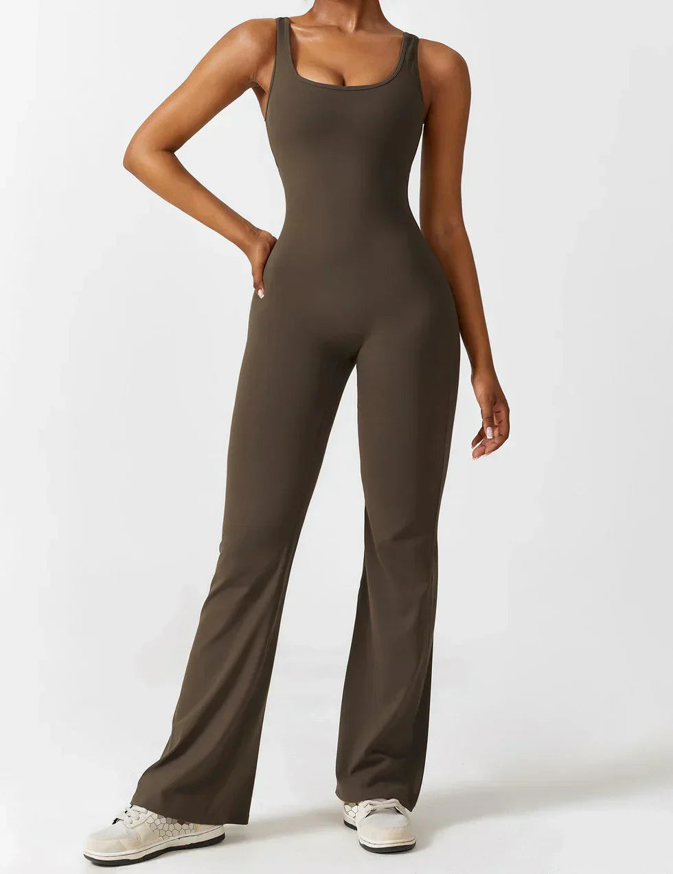 VedaFit™ – Jumpsuit met uitlopende pasvorm &amp; modellerend effect!