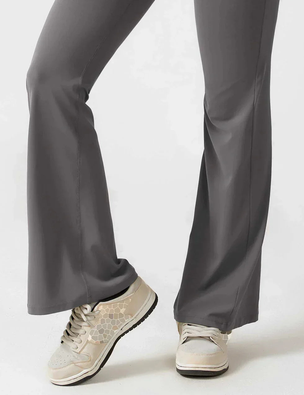 VedaFit™ – Jumpsuit met uitlopende pasvorm &amp; modellerend effect!