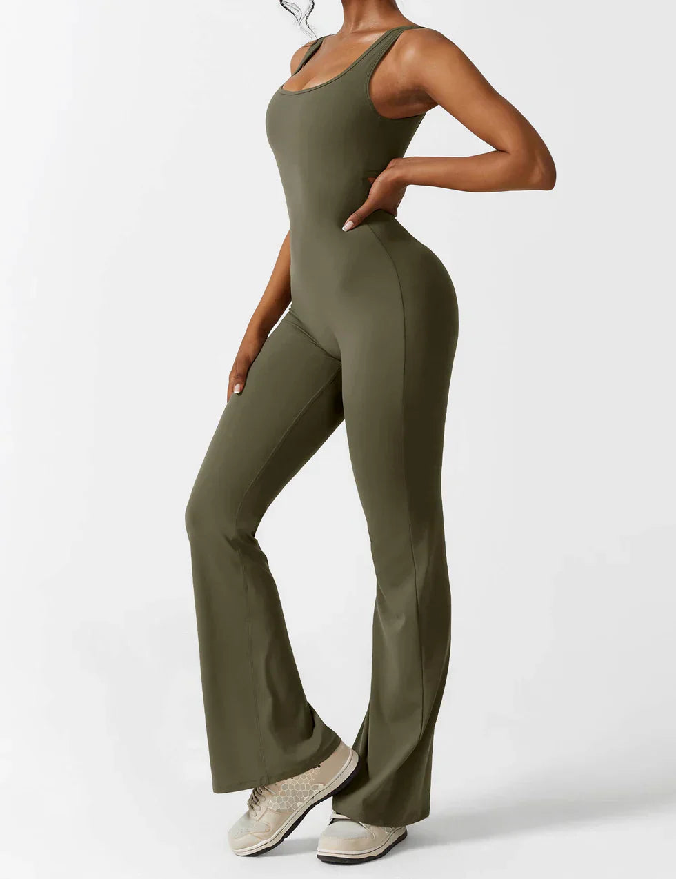 VedaFit™ – Jumpsuit met uitlopende pasvorm &amp; modellerend effect!